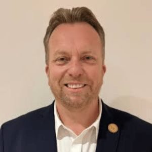 Jason Howlett speaking at Solar & Storage Live