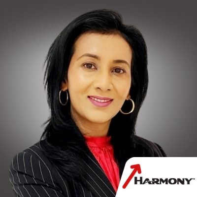 Nishi Haripursad speaking at Solar & Storage Live Africa