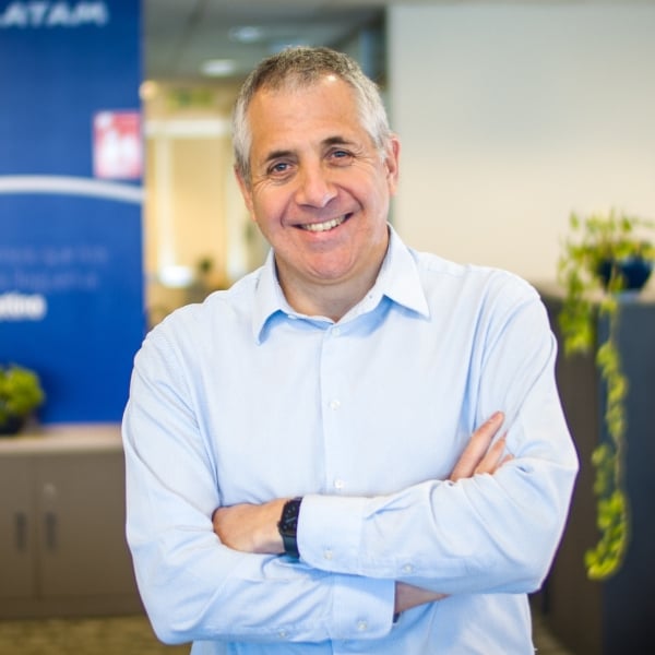 Roberto Alvo speaking at Aviation Festival Americas